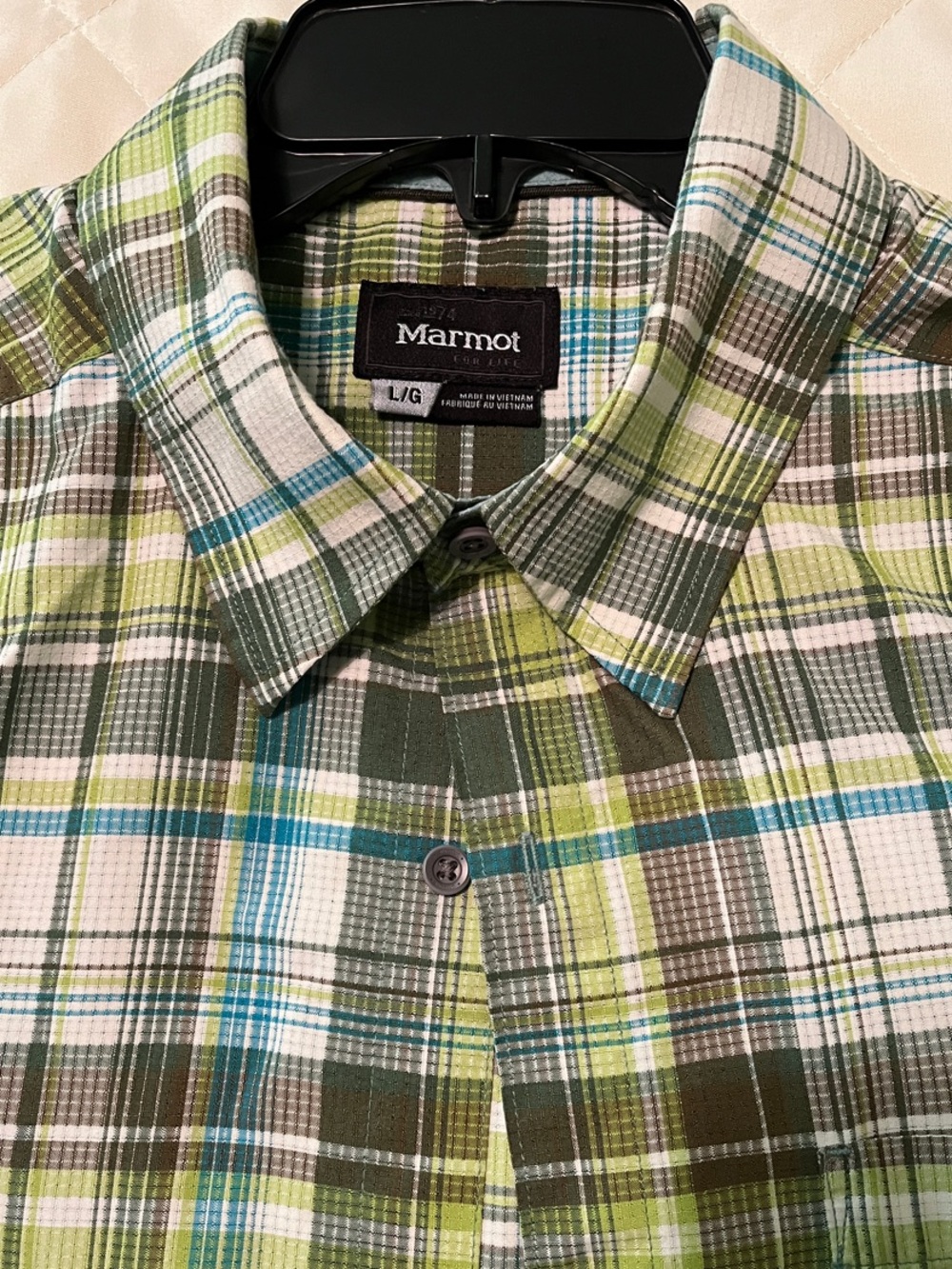 Marmot Men's Olive Green and White Plaid Short-Sleeve Button-Down